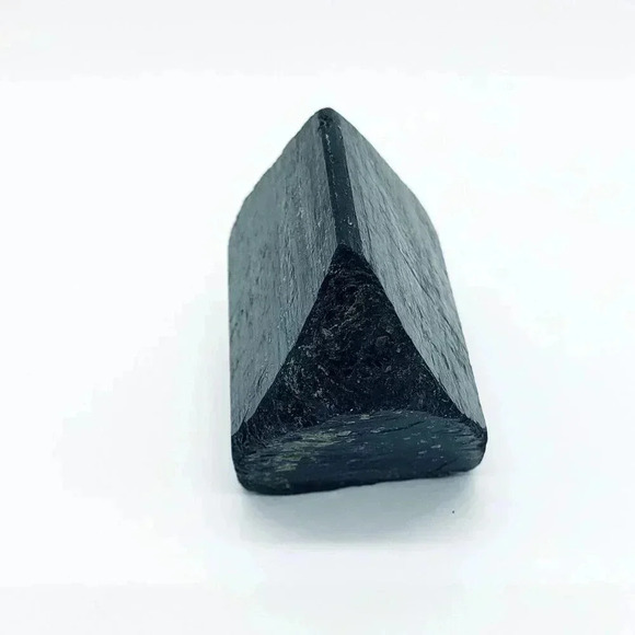 Black Tourmaline - Picture 1 of 4